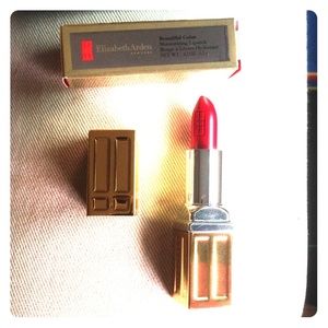 Elizabeth Arden New York Red Door Red Lipstick
